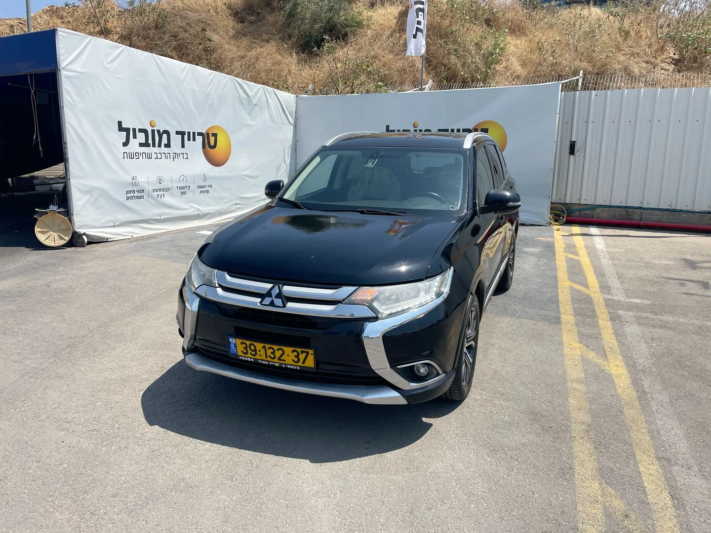 מיצובישי אאוטלנדר 2016