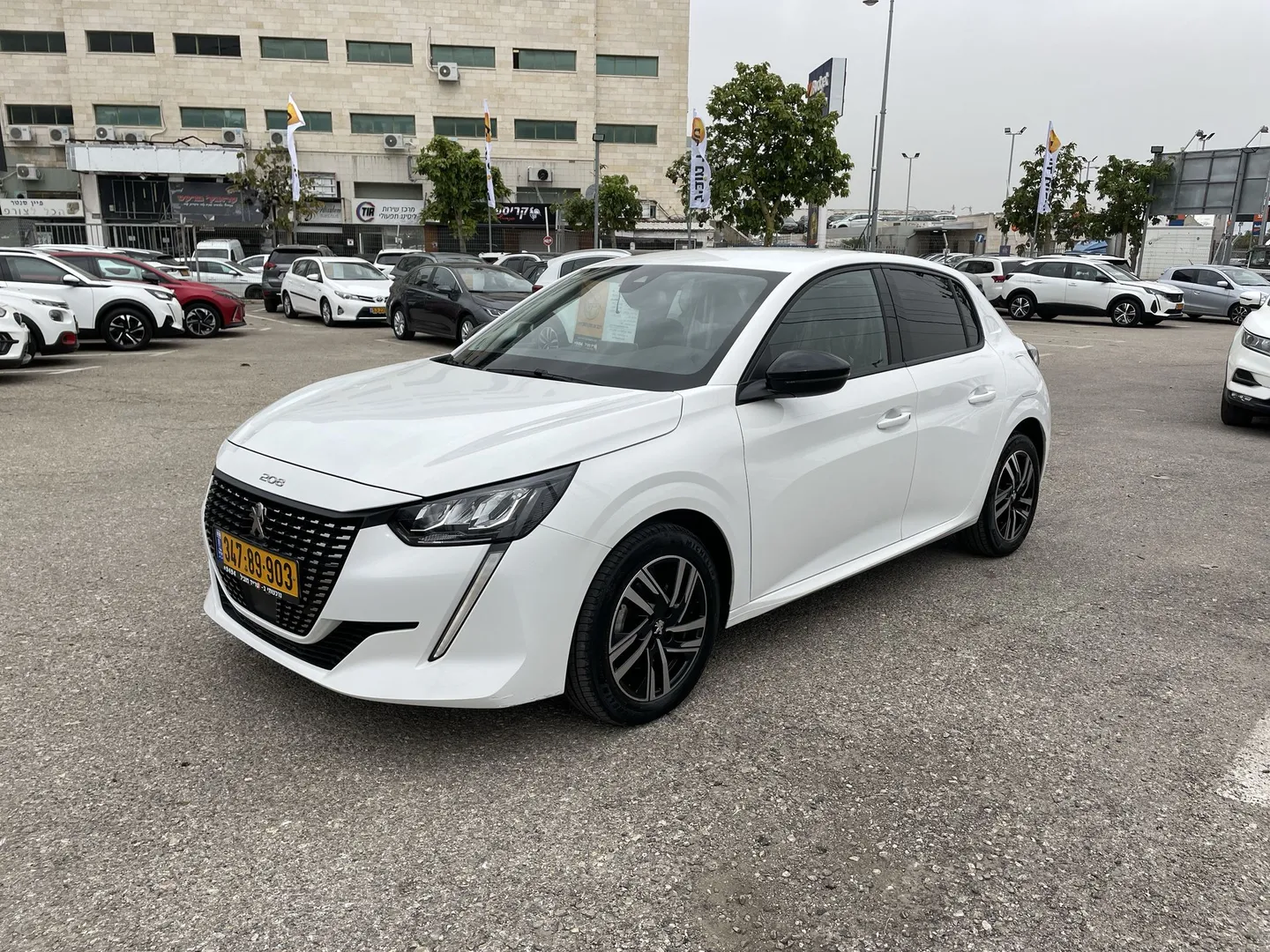 פיג'ו 208 2023