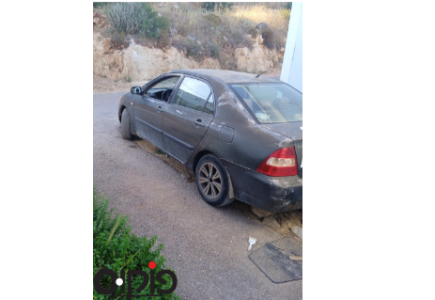 טויוטה קורולה 2004