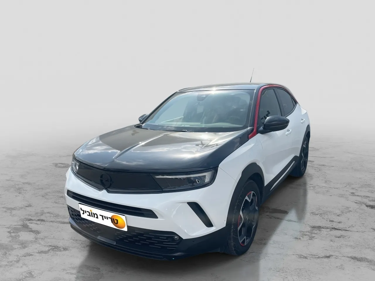 אופל  2022
