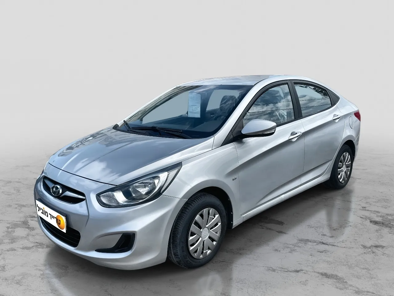 יונדאי I25 2012