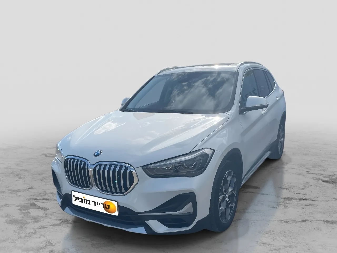 ב.מ.וו X1 2020