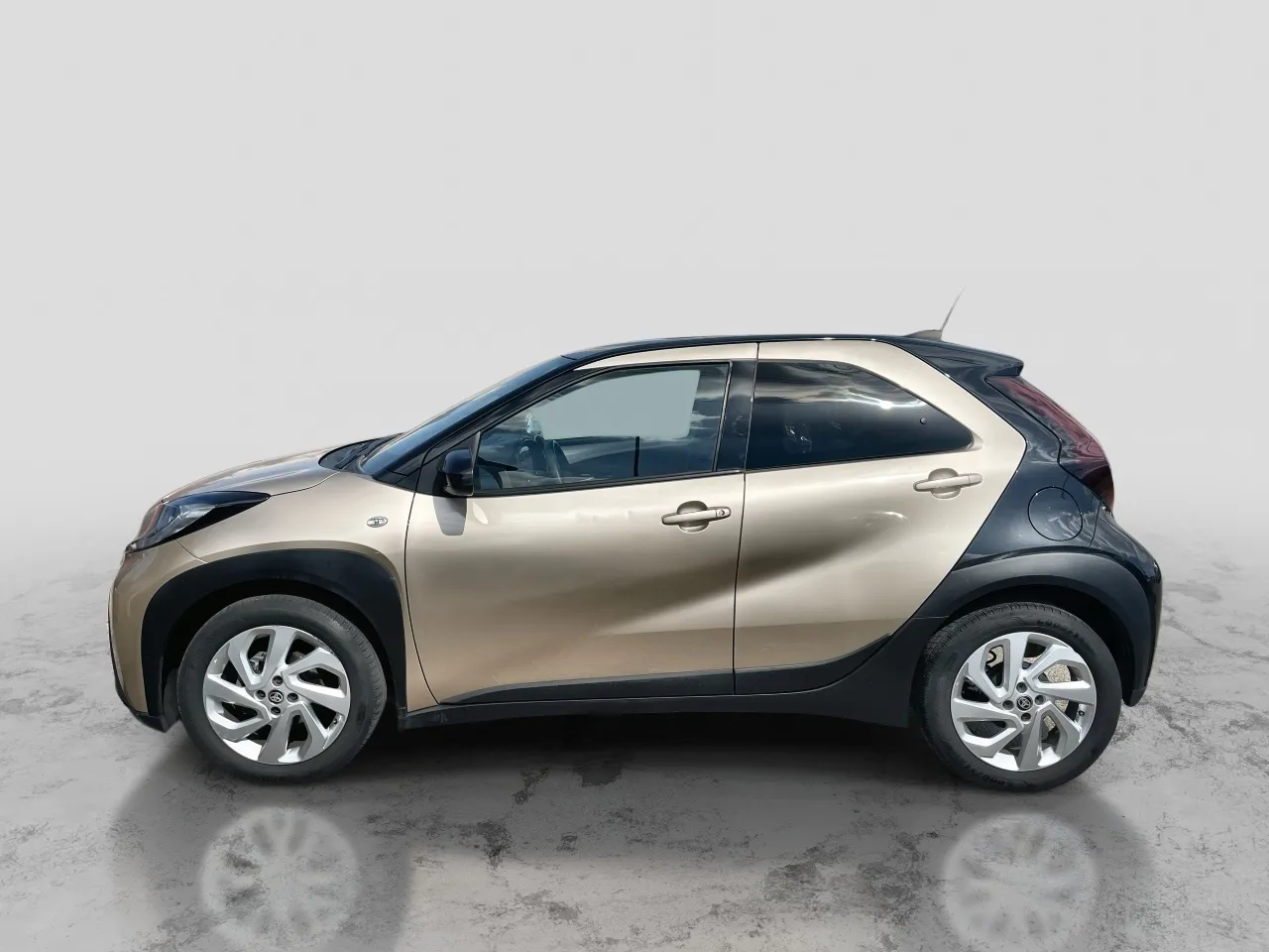 טויוטה אייגו 2023