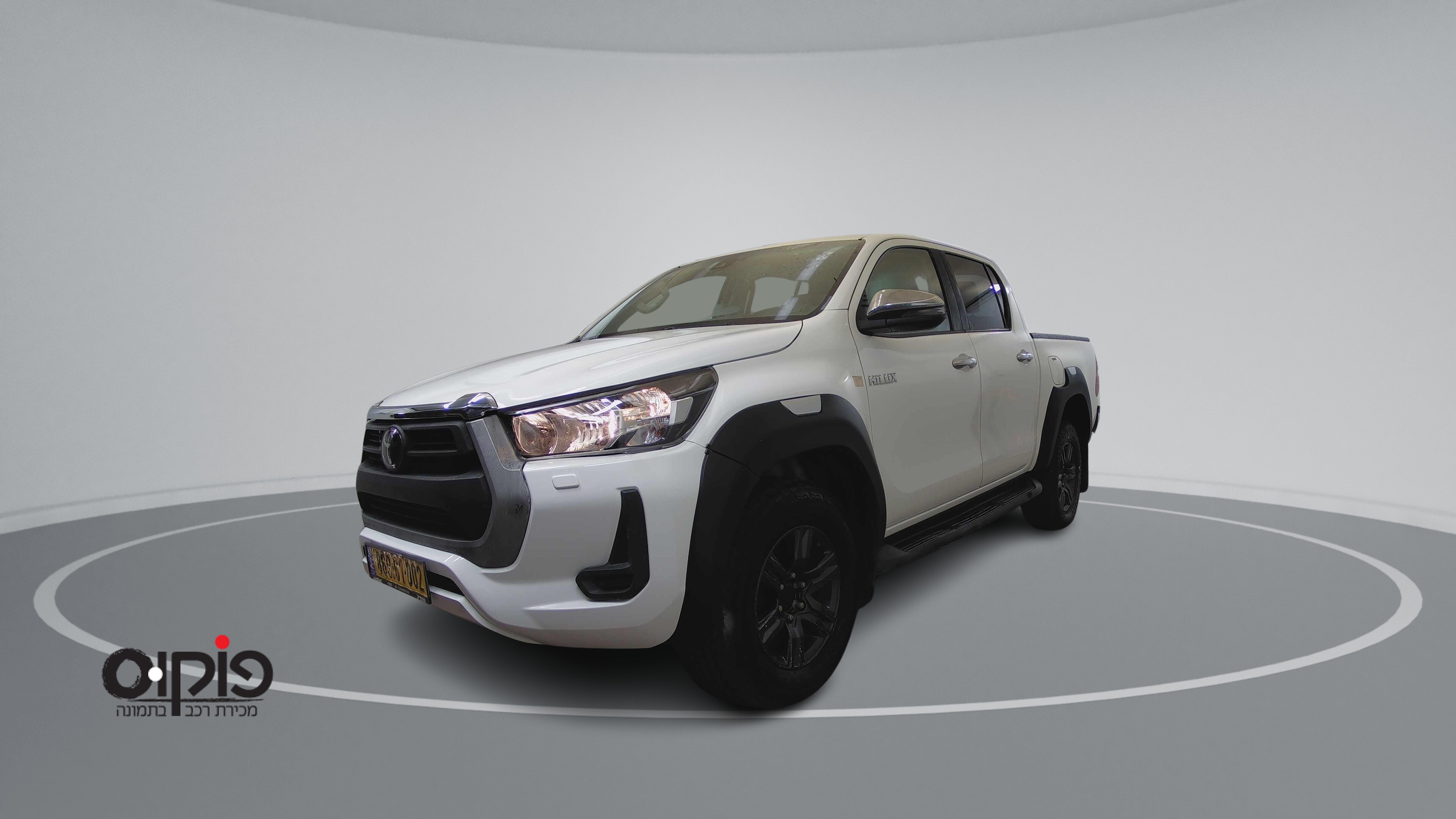 טויוטה היילקס 2022