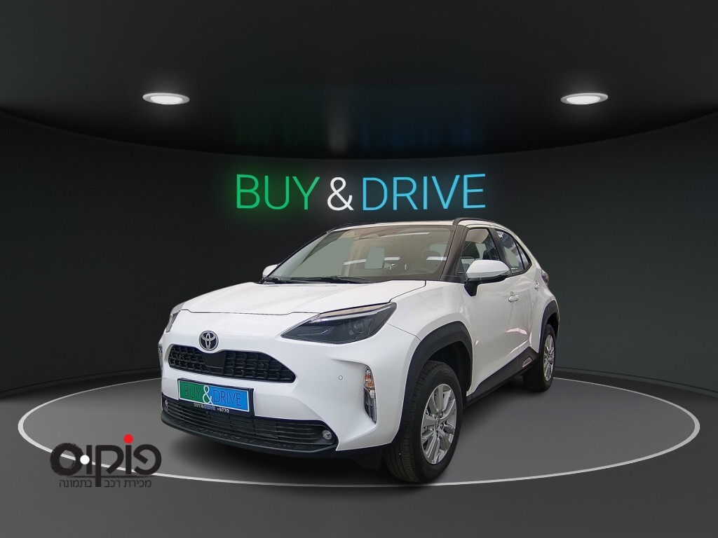 טויוטה יאריס 2025