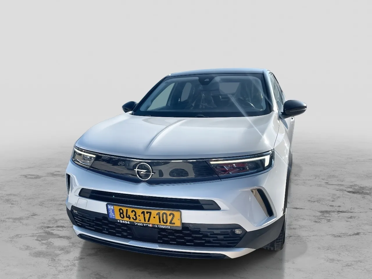 אופל  2022