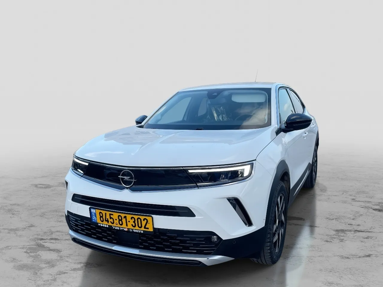 אופל  2022