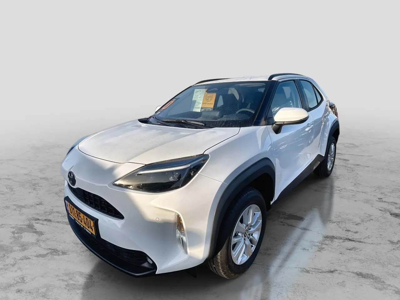 טויוטה יאריס 