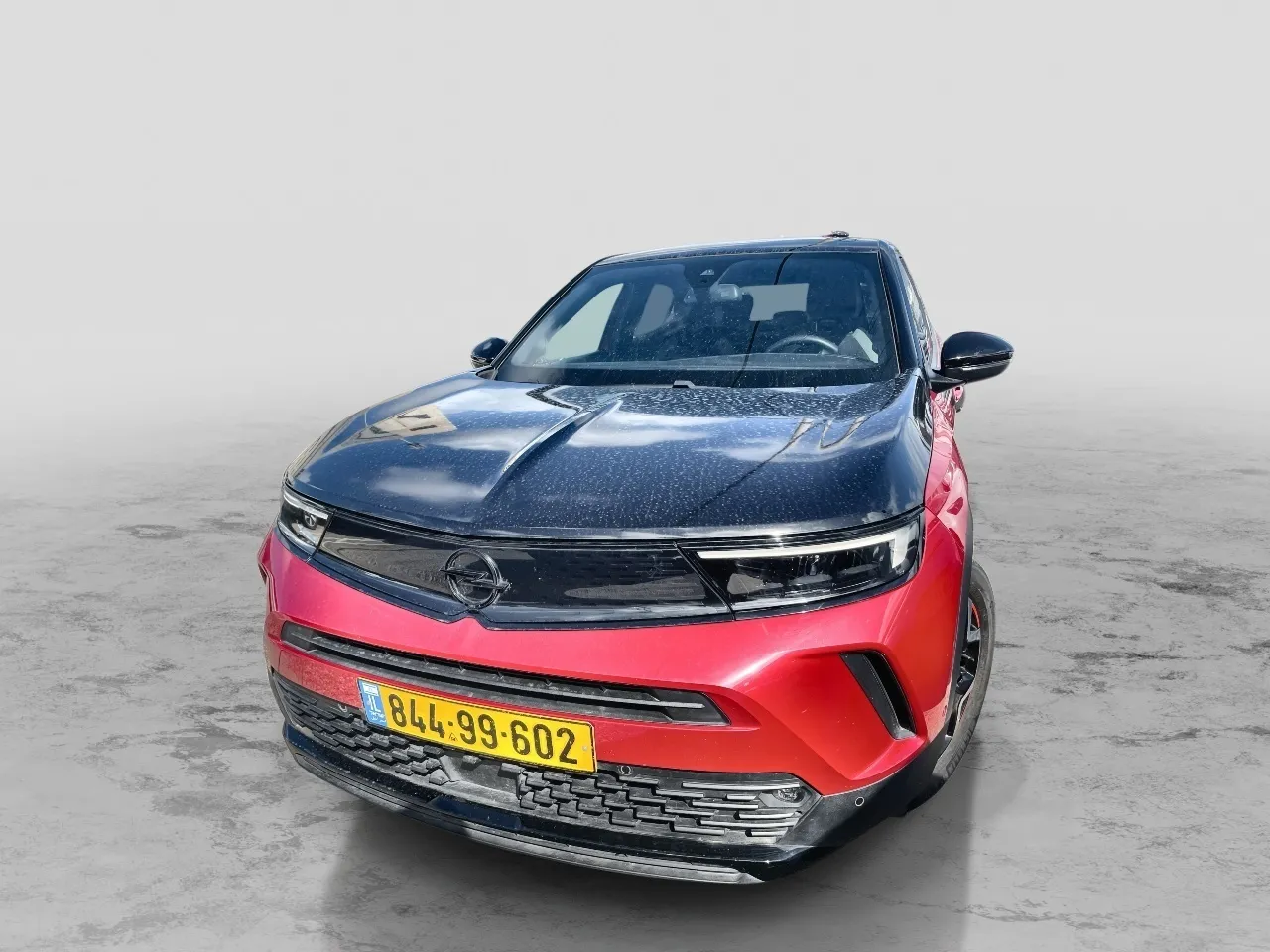 אופל  2022